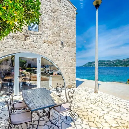 Medvinjak Sleeps 8 With Pool Air Con And Wifi Villa
