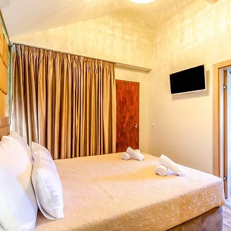 Villa Medvinjak Sleeps 8 With Pool Air Con And Wifi *
