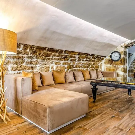 Medvinjak Sleeps 8 With Pool Air Con And Wifi * Korčula