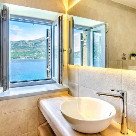 Medvinjak Sleeps 8 With Pool Air Con And Wifi * Korčula
